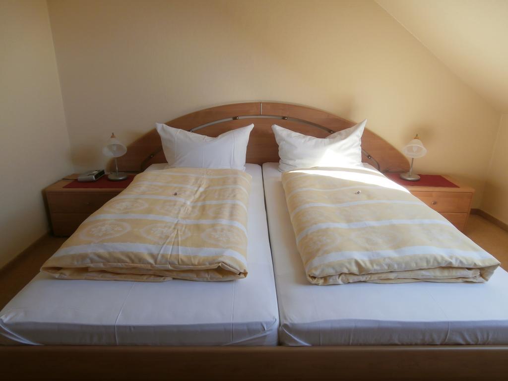 Hotel Hasselbarth Burg auf Fehmarn Esterno foto